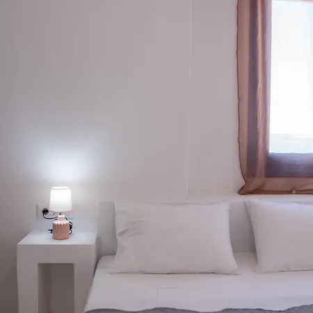 Castle Sunset View Apartment *