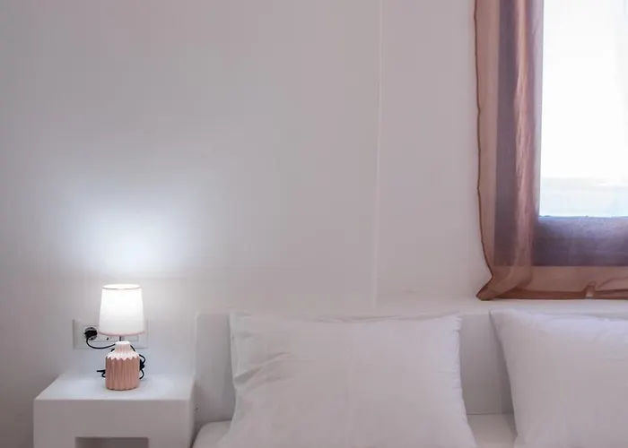 Castle Sunset View Apartment *