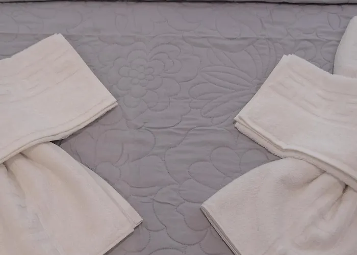 Castle Sunset View Apartment *